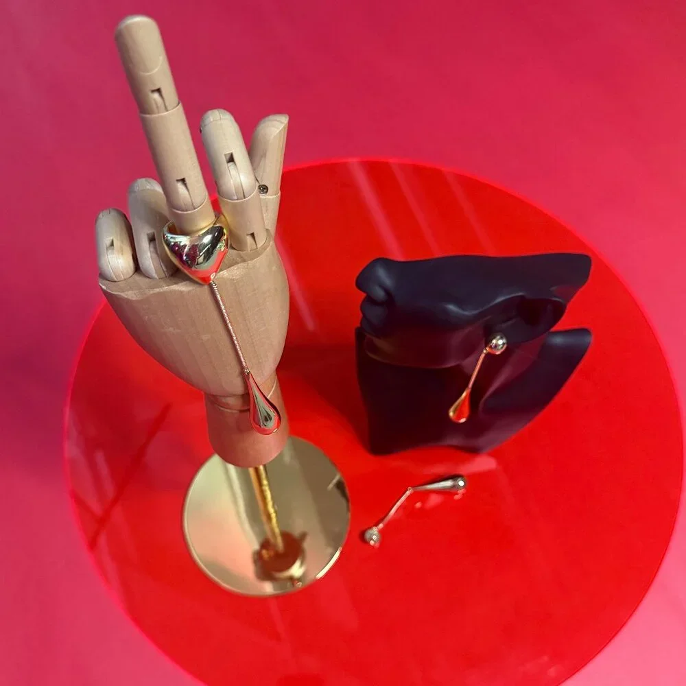Mugler x H&M Gold Drop Earrings & Cocktail Ring Set – Limited Edition, Recycled - Picture 3 of 11